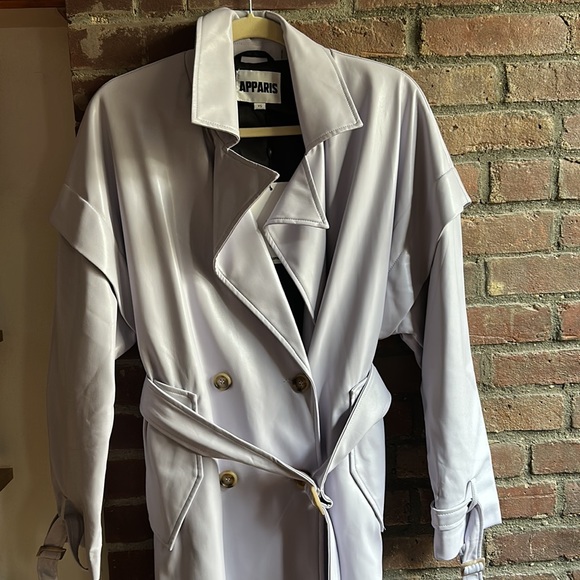 Apparis • Natalia Trench - Picture 5 of 6